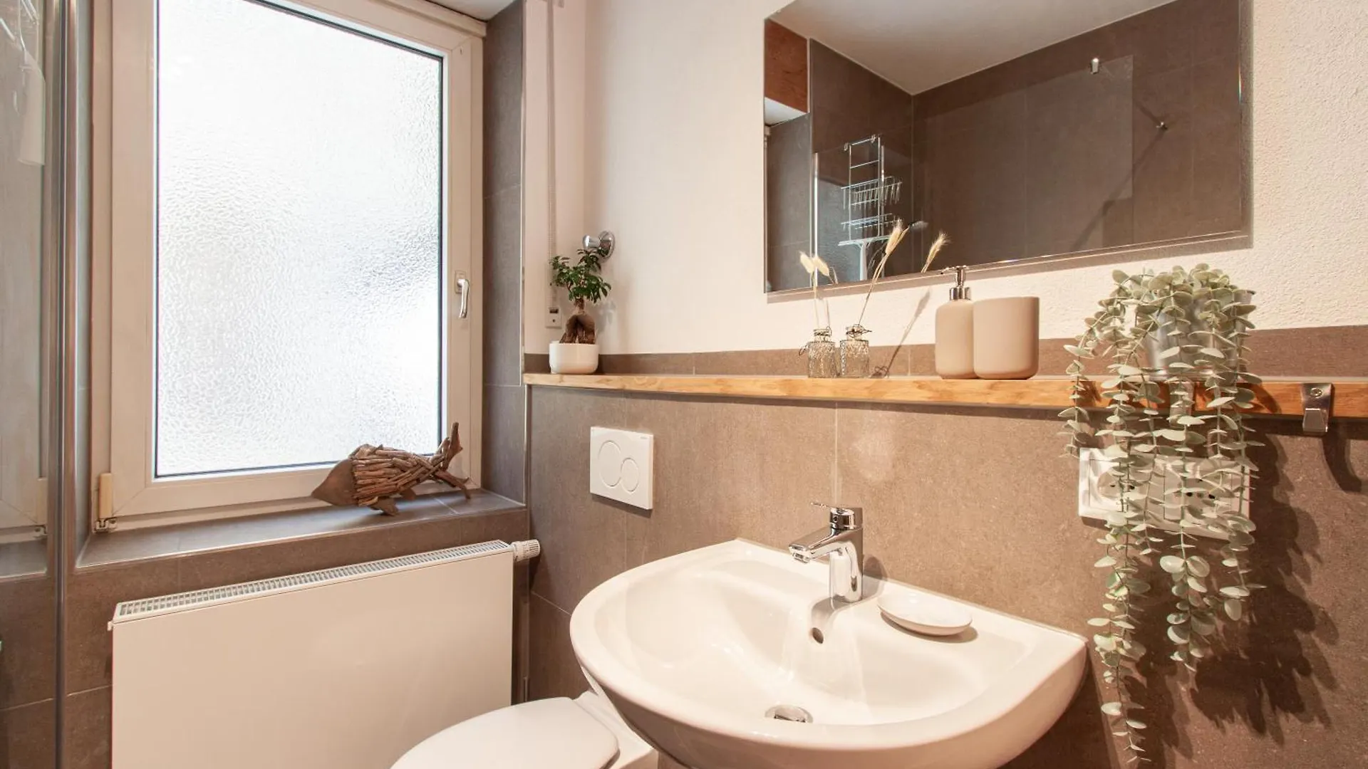 100M2 City Apartment Mit Terrasse Nahe Residenz Und Altstadt ヴュルツブルク
