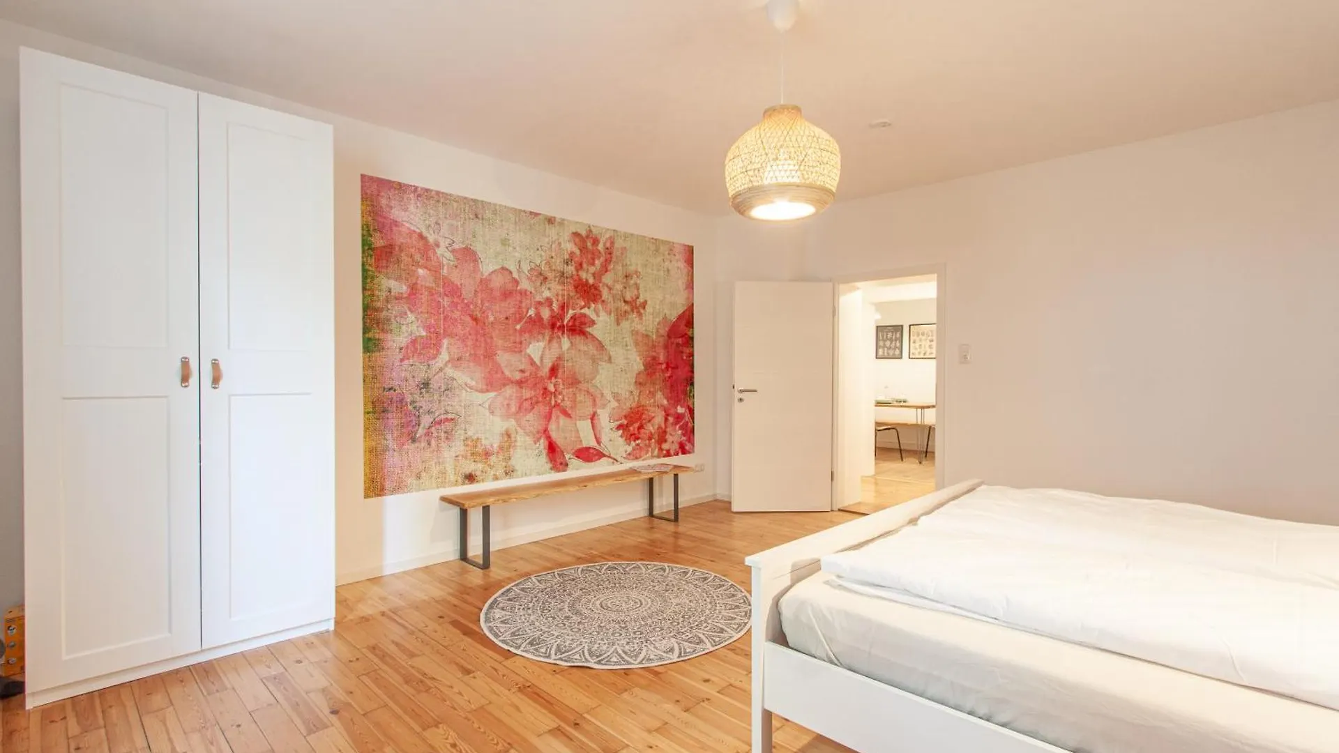 100M2 City Apartment Mit Terrasse Nahe Residenz Und Altstadt ヴュルツブルク